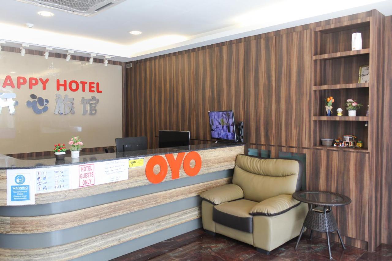 Oyo 90027 Happy Hotel Johor Bahru Esterno foto